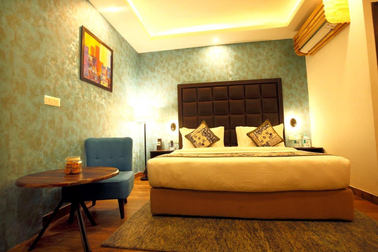 The Fern Residency Noida Ξενοδοχείο Εξωτερικό φωτογραφία
