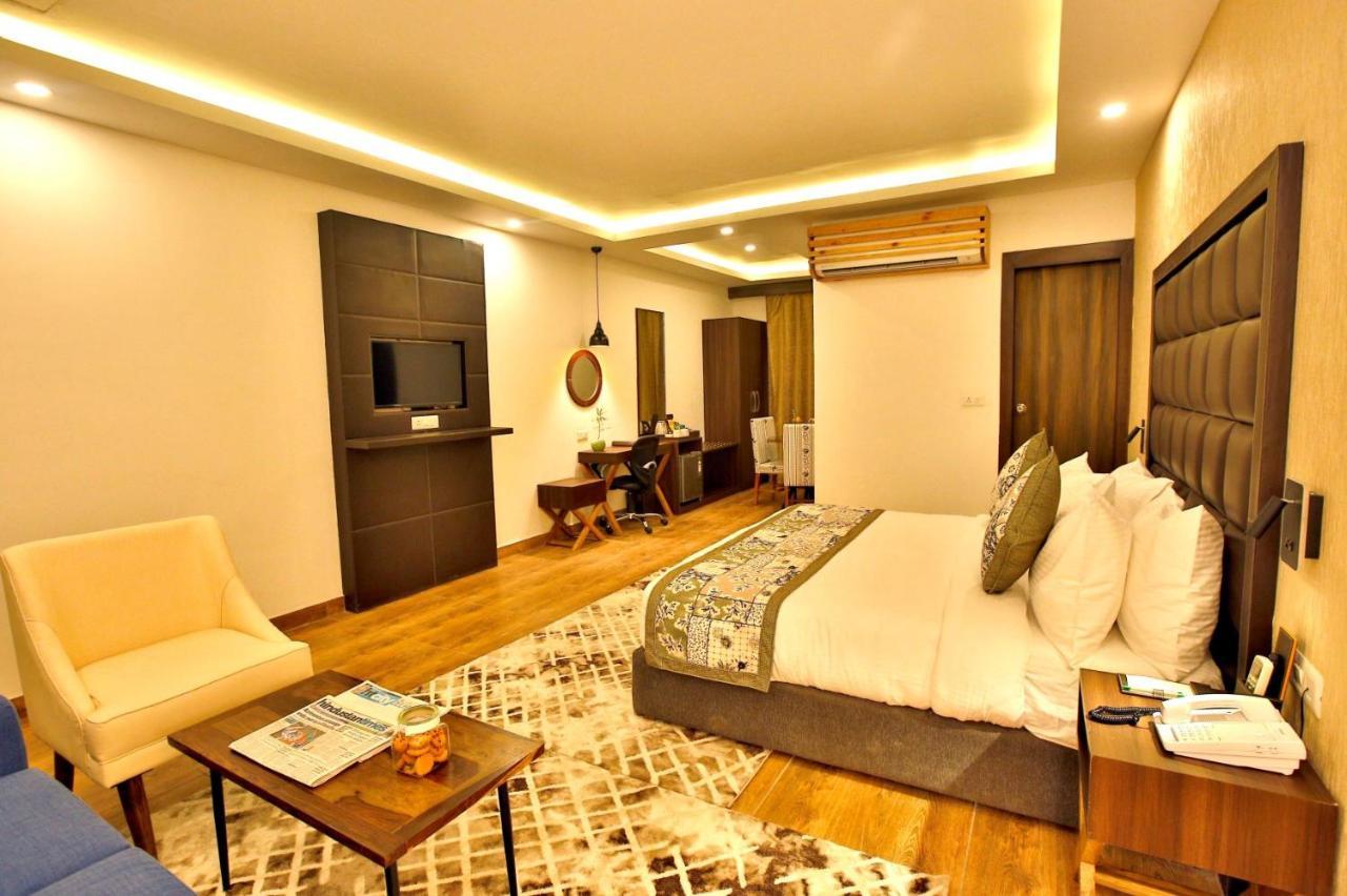 The Fern Residency Noida Ξενοδοχείο Εξωτερικό φωτογραφία